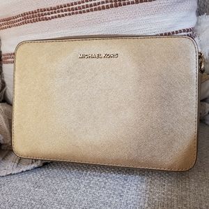 Michael Kors Jet Set Crossbody Bag